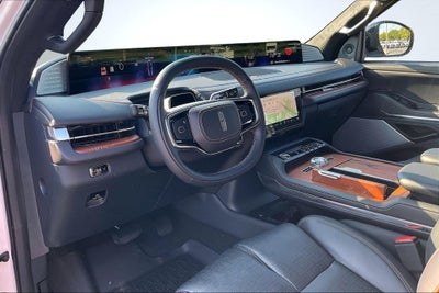 2027 Lincoln Navigator L Black Label