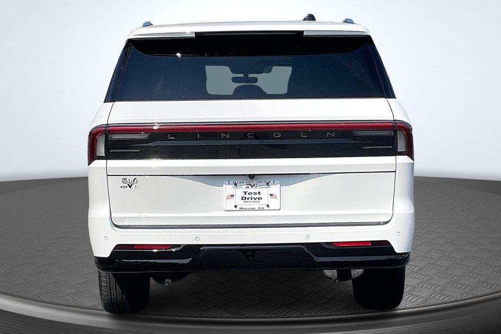 2027 Lincoln Navigator L Black Label