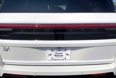 2027 Lincoln Navigator L Black Label