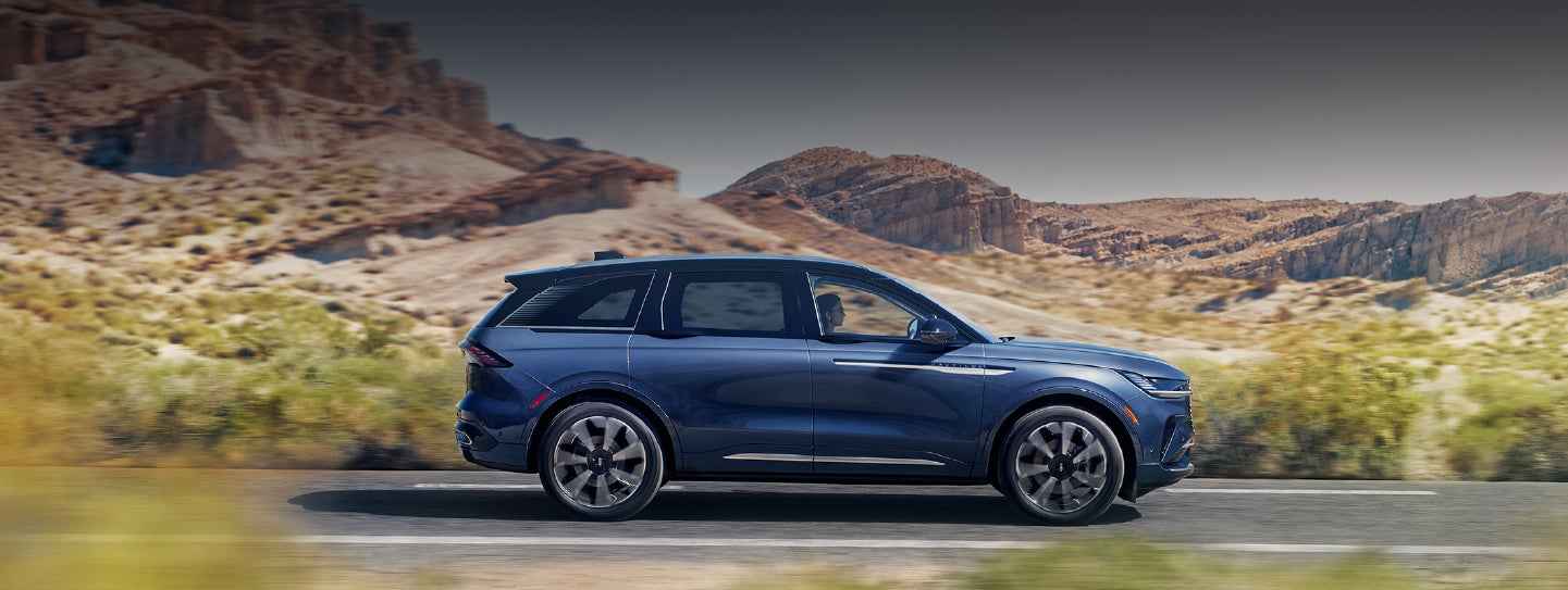 A 2024 Lincoln Nautilus® SUV is being driven in a desert setting. | Allan Vigil Lincoln, Inc. in Morrow GA