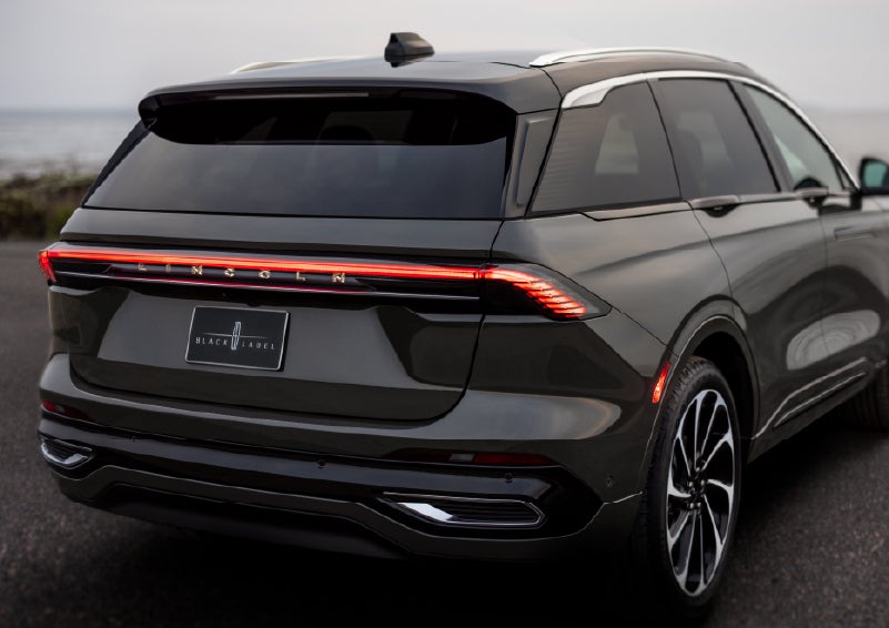 The rear of a 2025 Lincoln Black Label Nautilus® SUV displays full LED rear lighting. | Allan Vigil Lincoln, Inc. in Morrow GA