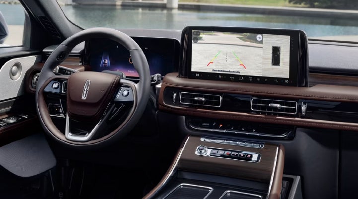 The backup camera of the 2027 Lincoln Aviator® SUV is displayed on screen. | Allan Vigil Lincoln, Inc. in Morrow GA